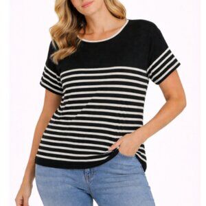 Max Studio Women’s Black & White Striped Short Sleeve Top, size Medium
